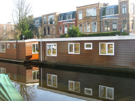 Another advantage to canals = houseboats.  